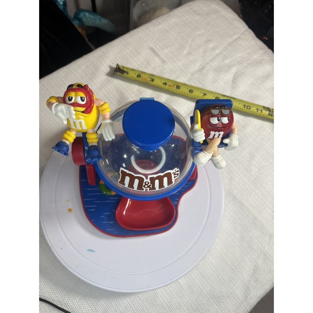 M&M's Vintage Beach Lifeguard Candy Dispenser with Red M&M & Yellow Peanut